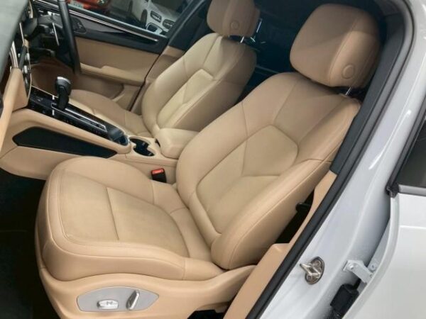 Ref:AUX-19660962 PORSCHE MACAN 2023 - Image 5
