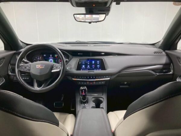 Ref:AUX-19660963 CADILLAC CADILLAC XT4 2024 - Image 2