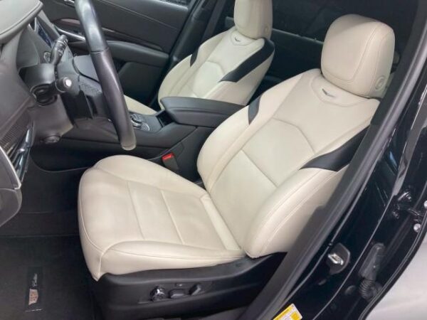 Ref:AUX-19660963 CADILLAC CADILLAC XT4 2024 - Image 3
