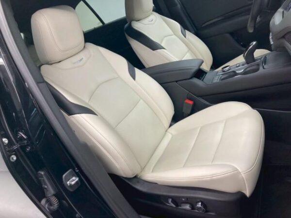 Ref:AUX-19660963 CADILLAC CADILLAC XT4 2024 - Image 4