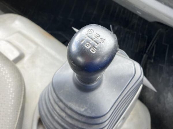Ref:AUX-19663779 HINO DUTRO 2012 - Image 17