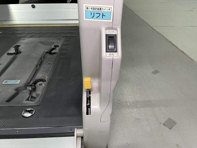 Ref:AUX-19664732 TOYOTA HIACE COMMUTER 2010 - Image 11