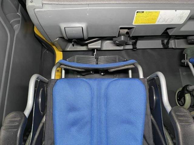 Ref:AUX-19664732 TOYOTA HIACE COMMUTER 2010 - Image 17