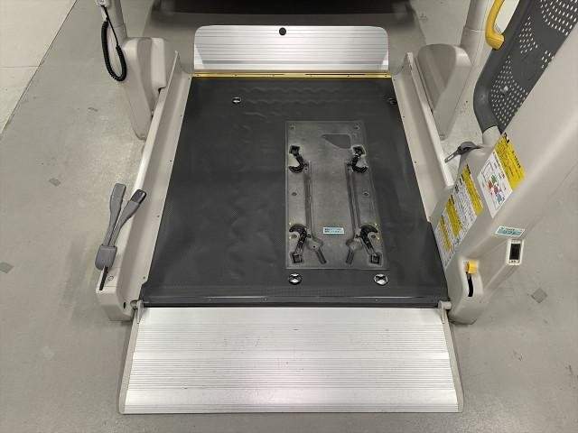 Ref:AUX-19664732 TOYOTA HIACE COMMUTER 2010 - Image 5