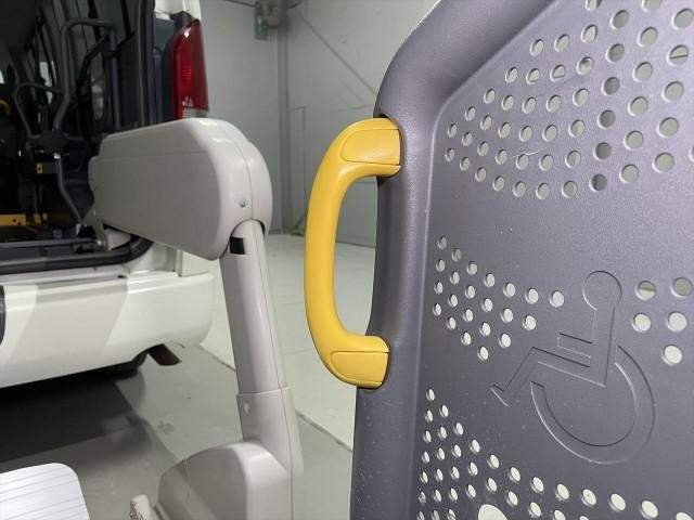 Ref:AUX-19664732 TOYOTA HIACE COMMUTER 2010 - Image 7