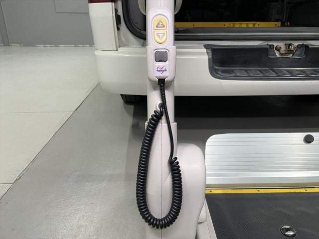 Ref:AUX-19664732 TOYOTA HIACE COMMUTER 2010 - Image 10