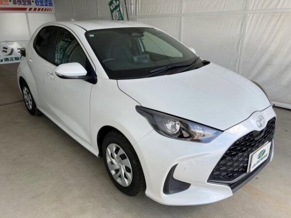 Ref:AUX-19664738 TOYOTA YARIS 2024