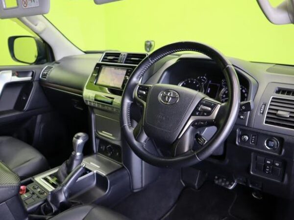 Ref:AUX-19671984 TOYOTA LAND CRUISER PRADO 2019 - Image 11