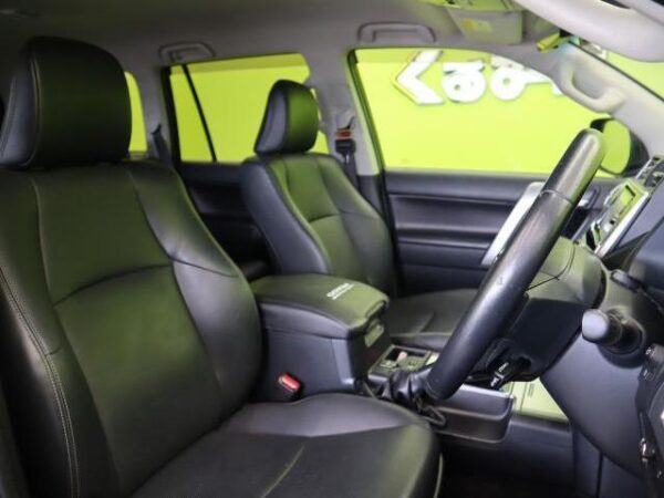 Ref:AUX-19671984 TOYOTA LAND CRUISER PRADO 2019 - Image 12