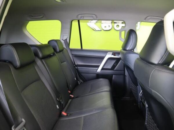 Ref:AUX-19671984 TOYOTA LAND CRUISER PRADO 2019 - Image 13
