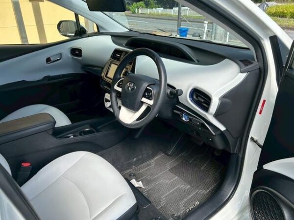 Ref:AUX-19672047 TOYOTA PRIUS 2016 - Image 4
