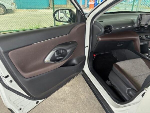 Ref:AUX-19672087 TOYOTA YARIS CROSS 2021 - Image 17