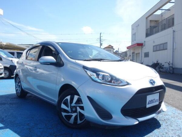 Ref:AUX-19674335 TOYOTA AQUA 2020 - Image 2