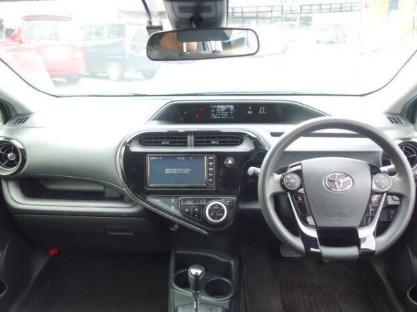 Ref:AUX-19674335 TOYOTA AQUA 2020 - Image 11