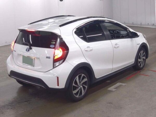 Ref:AUX-19677125 TOYOTA AQUA 2018 - Image 2