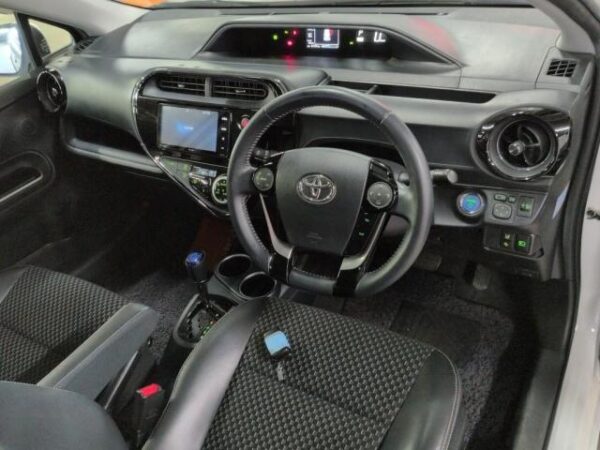Ref:AUX-19677125 TOYOTA AQUA 2018 - Image 3