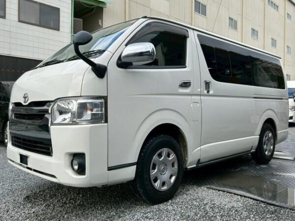 Ref:AUX-19677126 TOYOTA HIACE VAN 2014