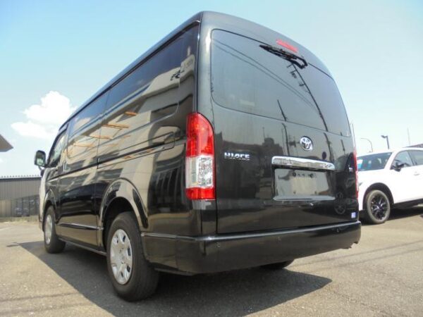 Ref:AUX-19680519 TOYOTA HIACE WAGON 2022 - Image 15