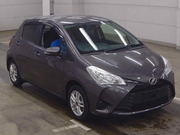 Ref:AUX-19680524 TOYOTA VITZ 2018