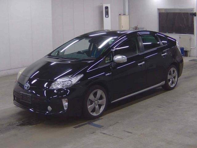 Ref:AUX-19680594 TOYOTA PRIUS 2013
