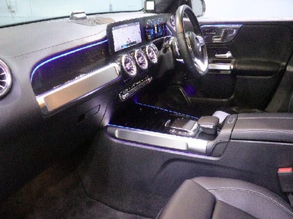 Ref:AUX-19680630 MERCEDES BENZ GLB 2021 - Image 8