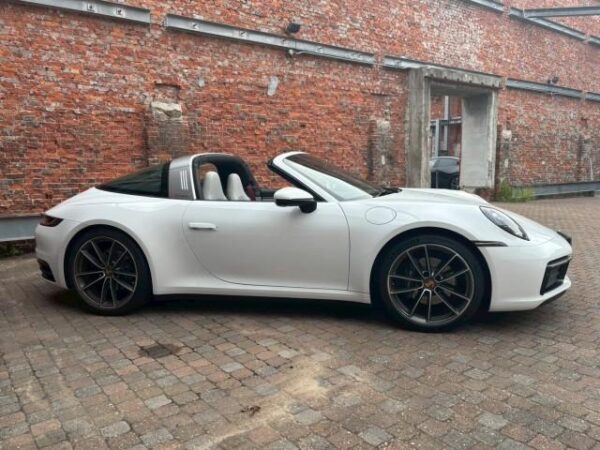 Ref:AUX-19680862 PORSCHE 911 2024 - Image 14