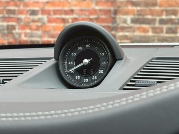 Ref:AUX-19680862 PORSCHE 911 2024 - Image 3