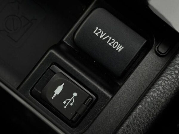 Ref:AUX-19691782 TOYOTA HARRIER 2016 - Image 14