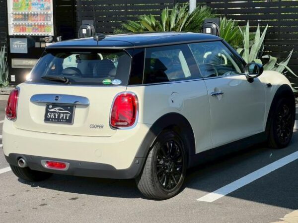 Ref:AUX-19692866 MINI MINI 2020 - Image 2