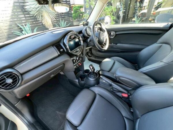 Ref:AUX-19692866 MINI MINI 2020 - Image 10