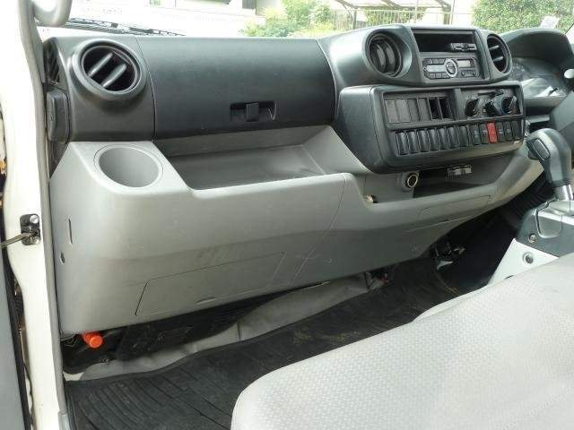 Ref:AUX-19692934 HINO DUTRO 2016 - Image 9