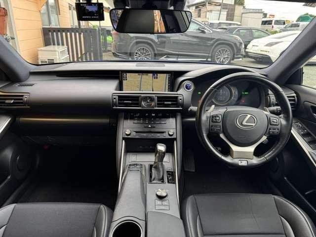Ref:AUX-19693398 LEXUS IS 2016 - Image 3