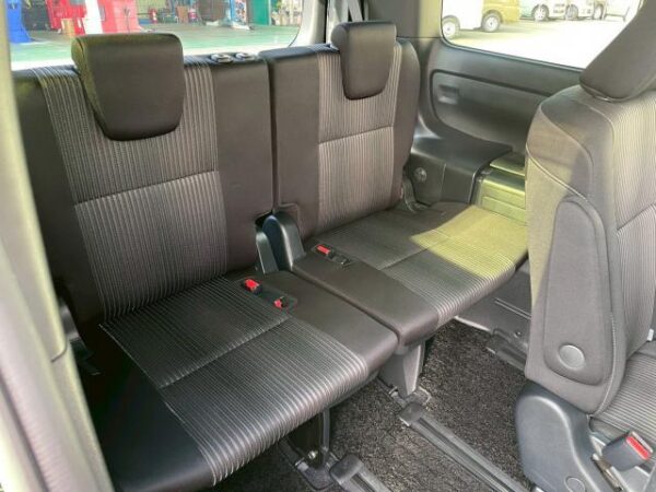 Ref:AUX-19694573 TOYOTA VOXY 2020 - Image 12