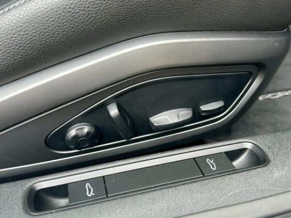 Ref:AUX-19696361 PORSCHE 911 2023 - Image 14