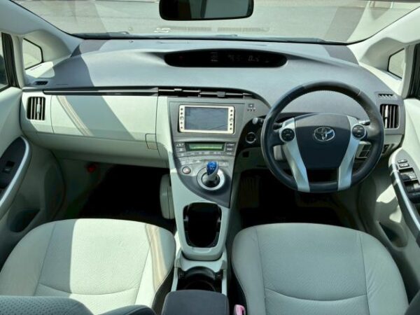 Ref:AUX-19696382 TOYOTA PRIUS 2011 - Image 3