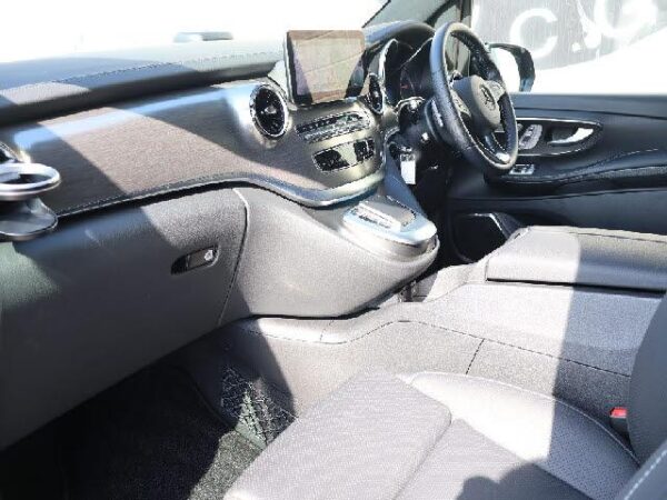 Ref:AUX-19696486 MERCEDES BENZ V-CLASS 2022 - Image 2