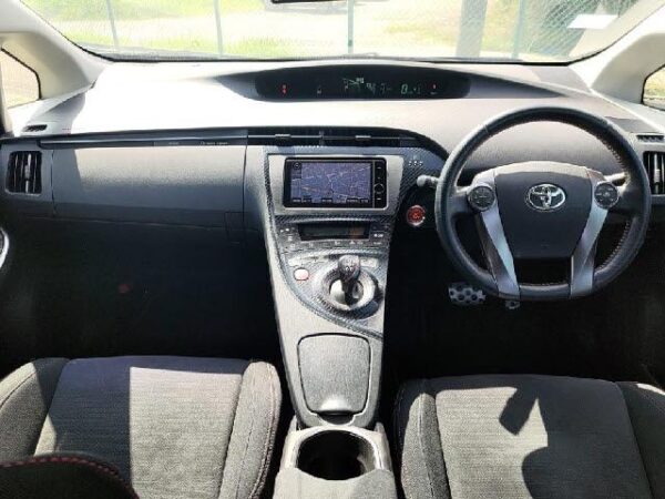 Ref:AUX-19696588 TOYOTA PRIUS 2014 - Image 3
