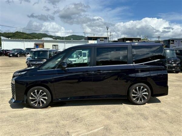 Ref:AUX-19696707 TOYOTA VOXY 2024 - Image 10