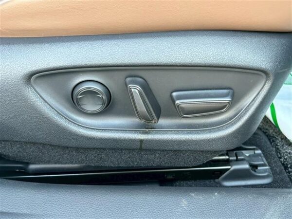 Ref:AUX-19696708 TOYOTA CROWN 2024 - Image 17