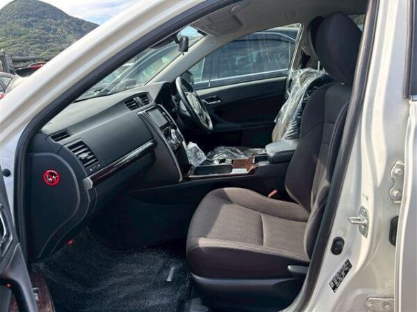 Ref:AUX-19703451 TOYOTA MARK X 2017 - Image 3