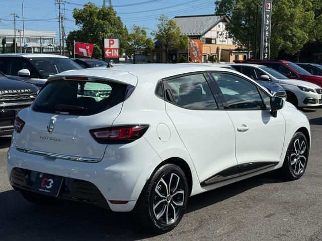 Ref:AUX-19703914 RENAULT LUTECIA 2017 11 Ref:AUX-19703914 RENAULT LUTECIA 2017 - Image 11