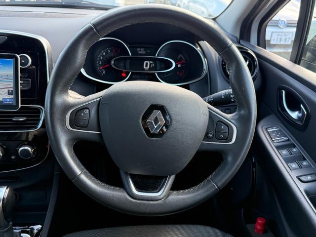Ref:AUX-19703914 RENAULT LUTECIA 2017 18 Ref:AUX-19703914 RENAULT LUTECIA 2017 - Image 18