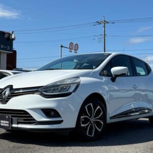 2017 Renault Lutecia white gasoline used car Japan export