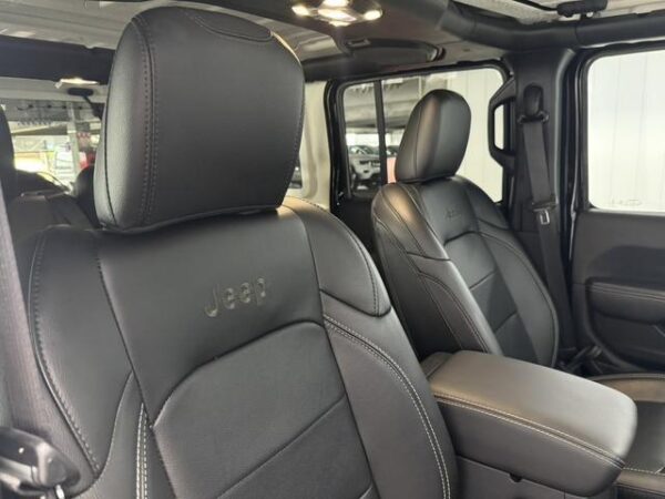 Ref:AUX-19704525 CHRYSLER JEEP JEEP WRANGLER UNLIMITED 2023 - Image 4