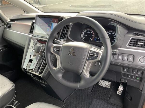 Ref:AUX-19712415 MITSUBISHI DELICA D:5 2024 - Image 2