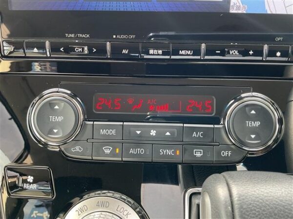 Ref:AUX-19712415 MITSUBISHI DELICA D:5 2024 - Image 13