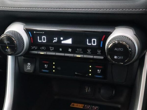 Ref:AUX-19712418 TOYOTA RAV4 2024 - Image 13