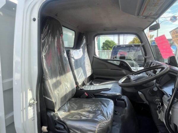 Ref:AUX-19719631 MITSUBISHI FUSO CANTER 2019 - Image 2