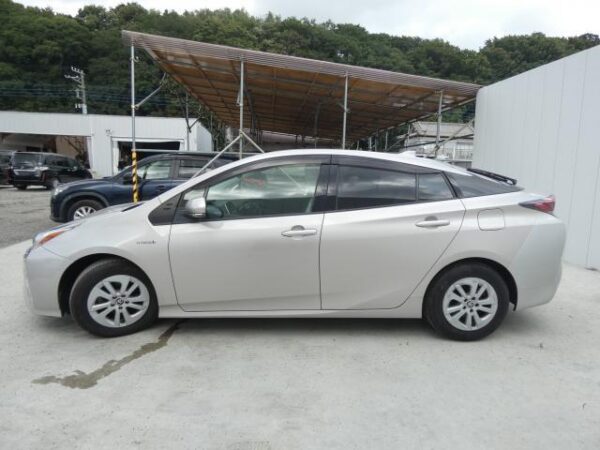 Ref:AUX-19719760 TOYOTA PRIUS 2017 - Image 12