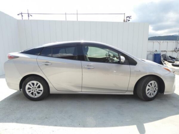 Ref:AUX-19719760 TOYOTA PRIUS 2017 - Image 10